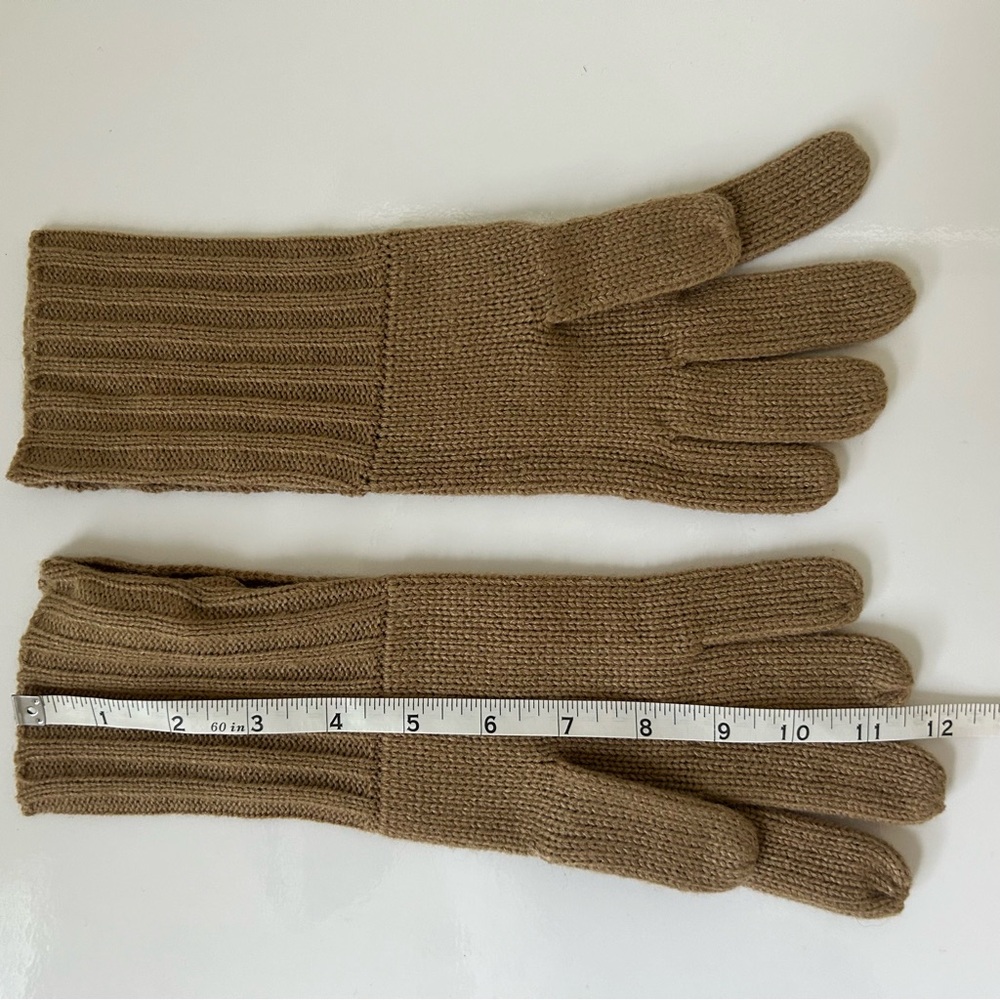 MICHAEL Michael Kors Gloves Knit Tan Camel Neutral Gold Buttons Women’s One Size - Picture 3 of 4
